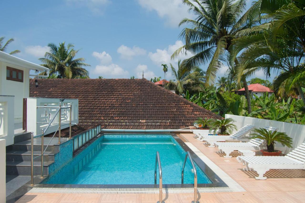 Triveny River Palace Hotel Alappuzha Exterior photo