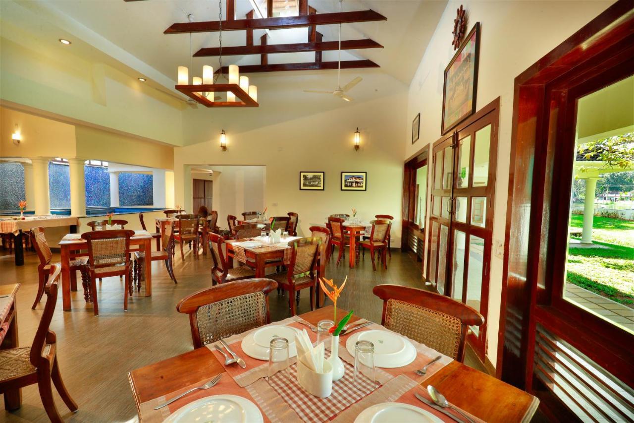 Triveny River Palace Hotel Alappuzha Exterior photo